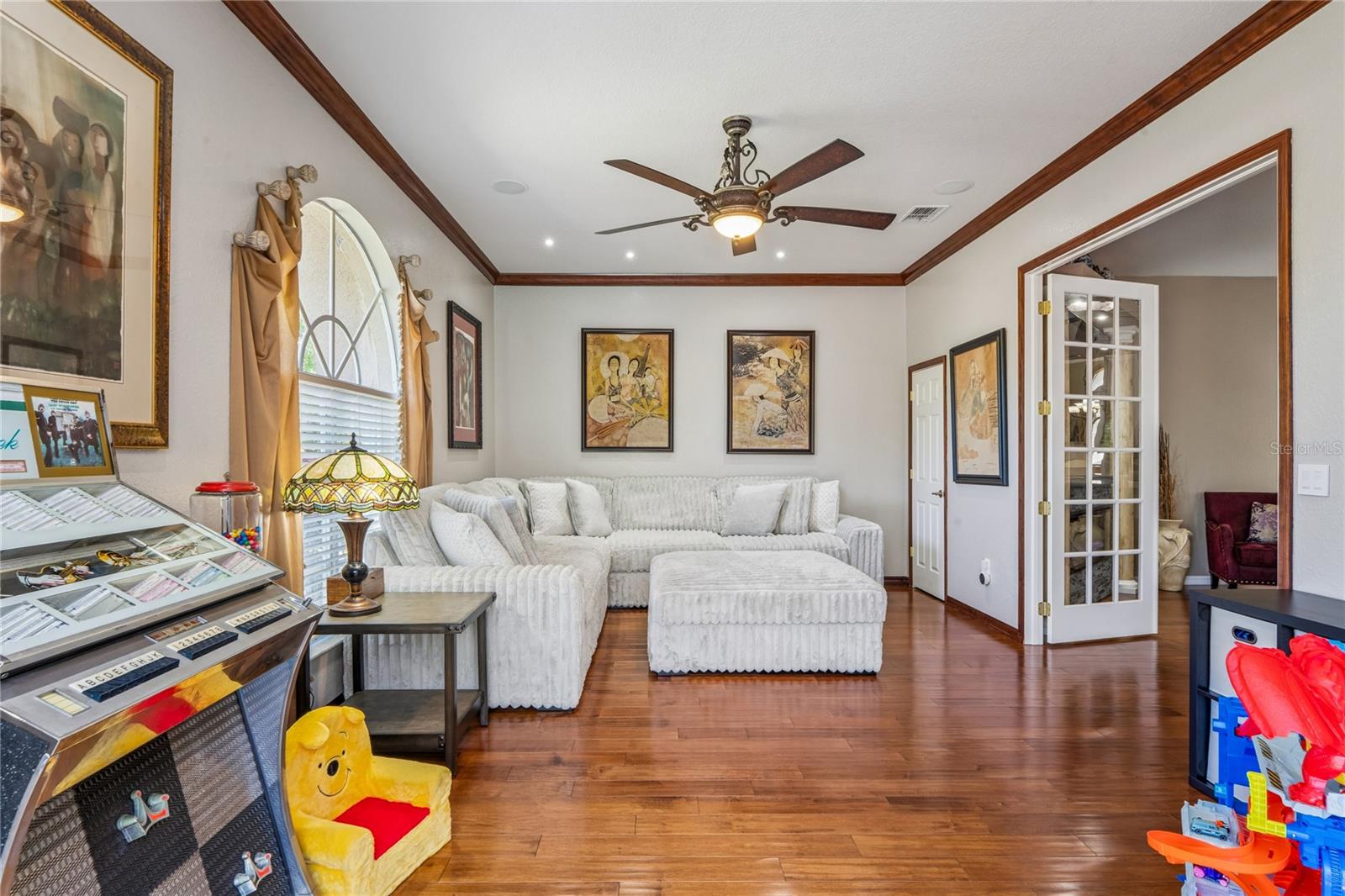 Image 46 of 100 For 5455 Championship Cup Lane