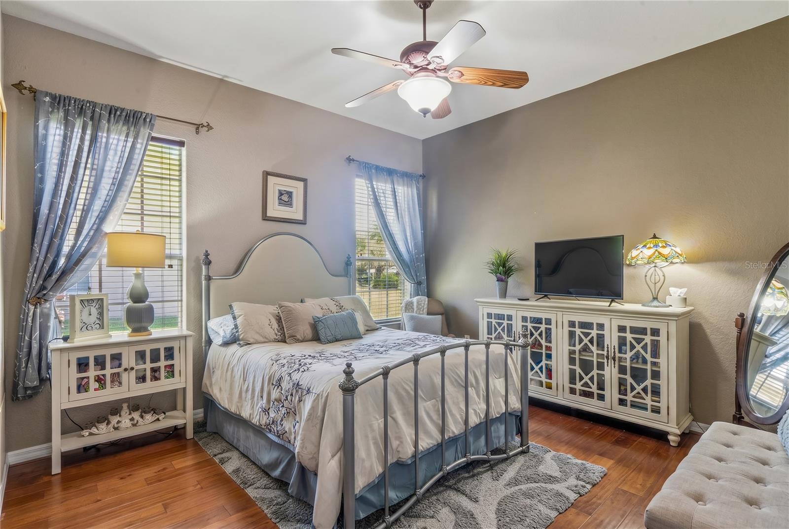 Image 61 of 100 For 5455 Championship Cup Lane