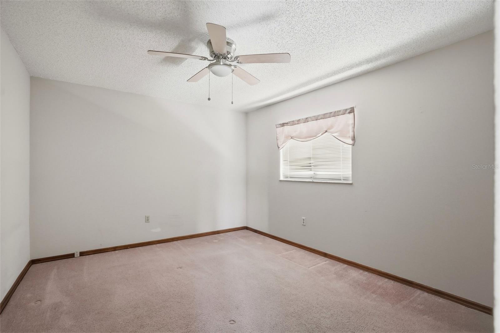 Image 15 of 40 For 7443 Wabash Trail