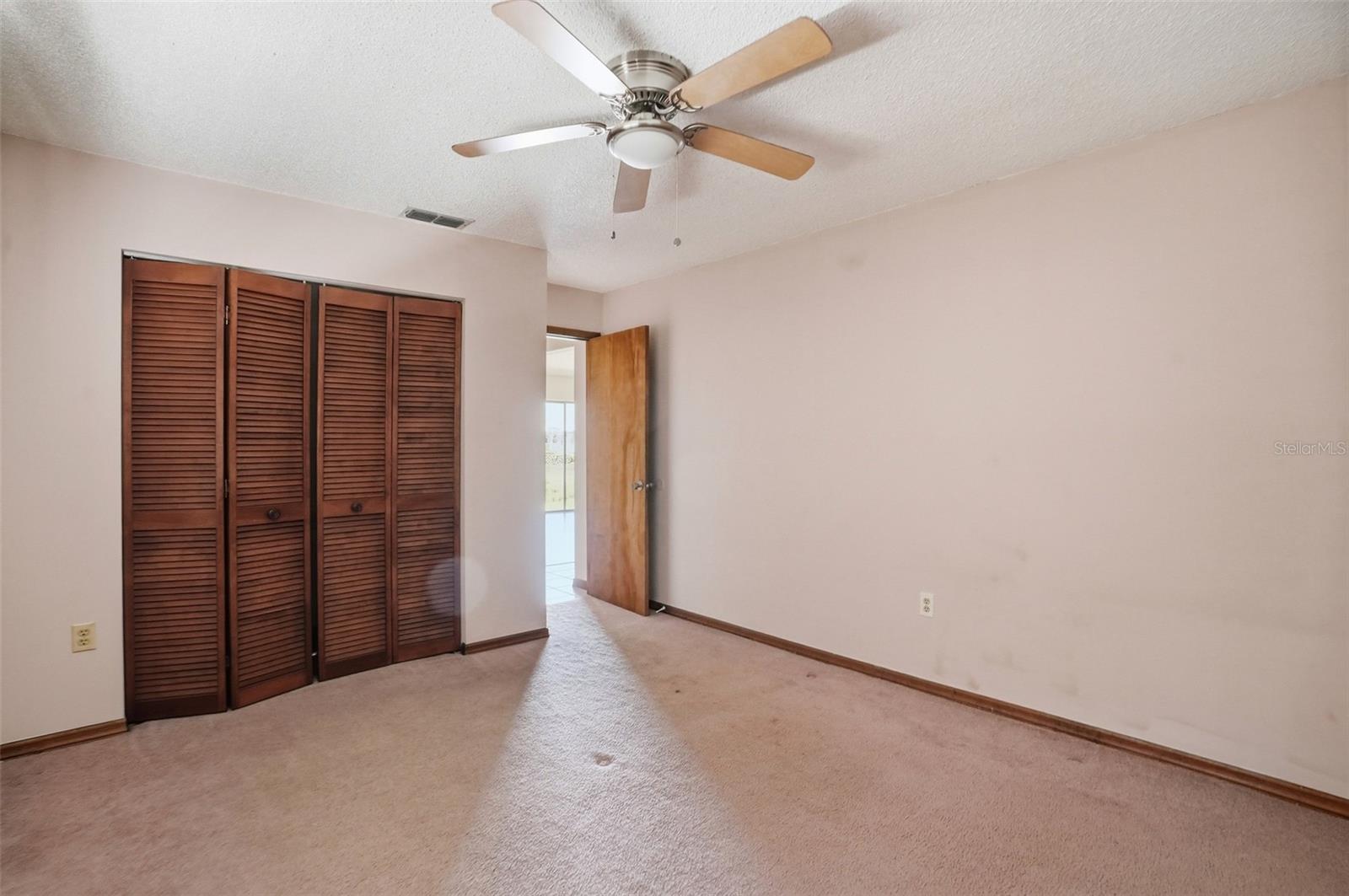 Image 16 of 40 For 7443 Wabash Trail