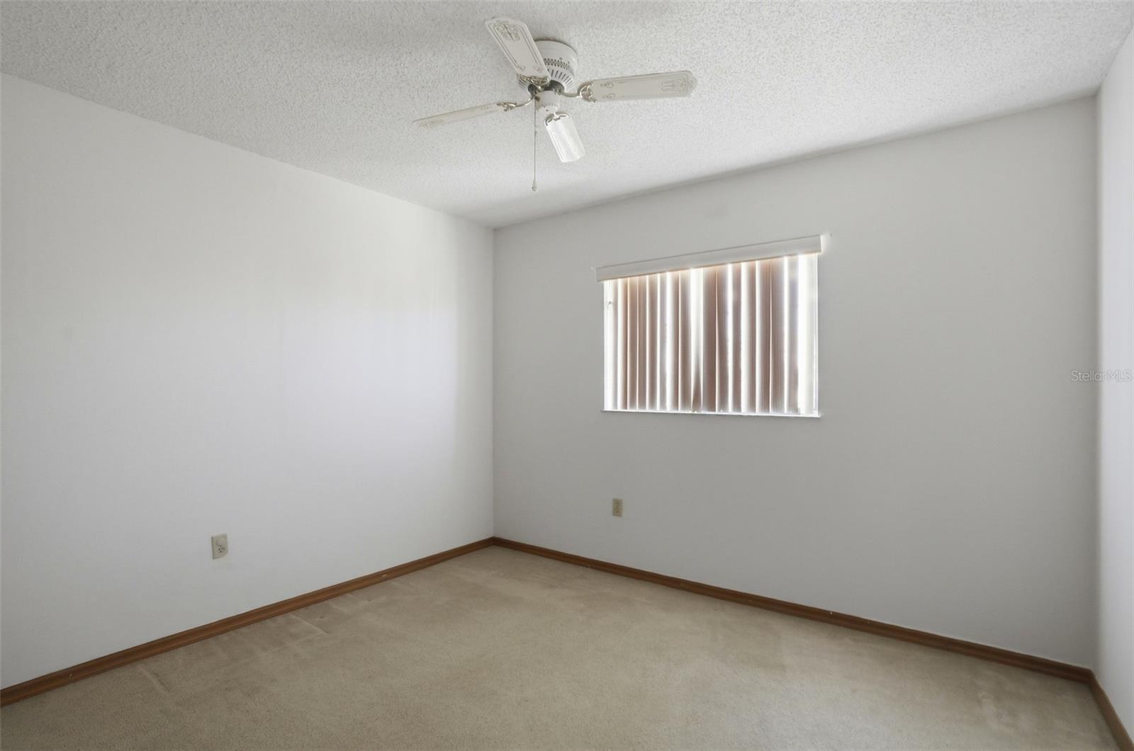 Image 17 of 40 For 7443 Wabash Trail