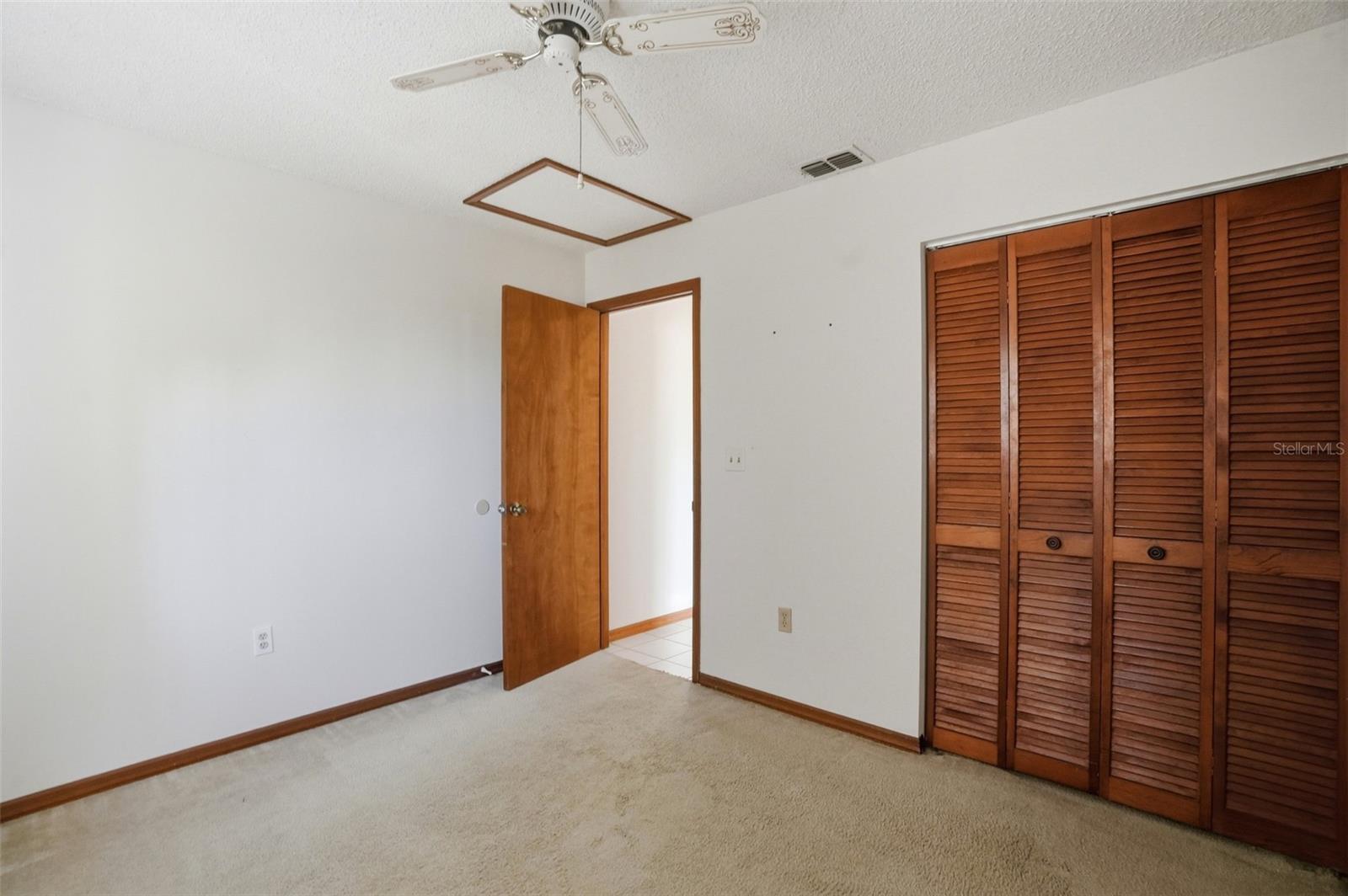 Image 18 of 40 For 7443 Wabash Trail