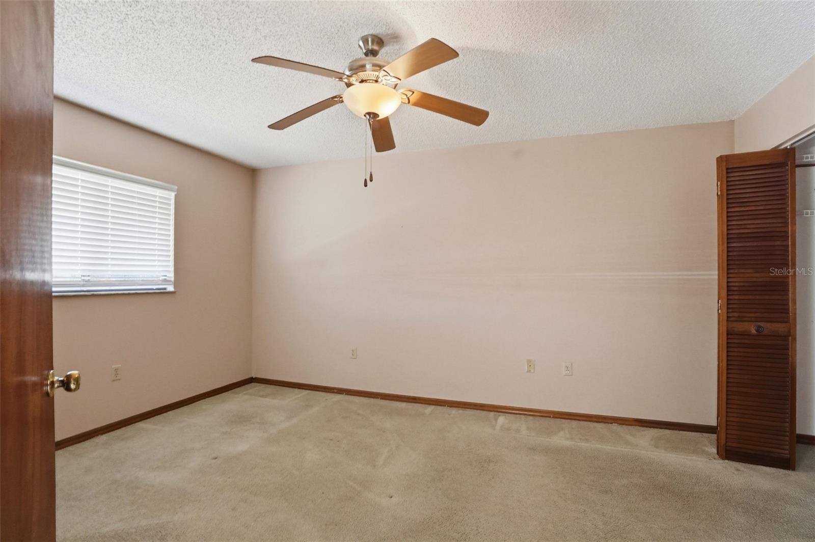 Image 19 of 40 For 7443 Wabash Trail