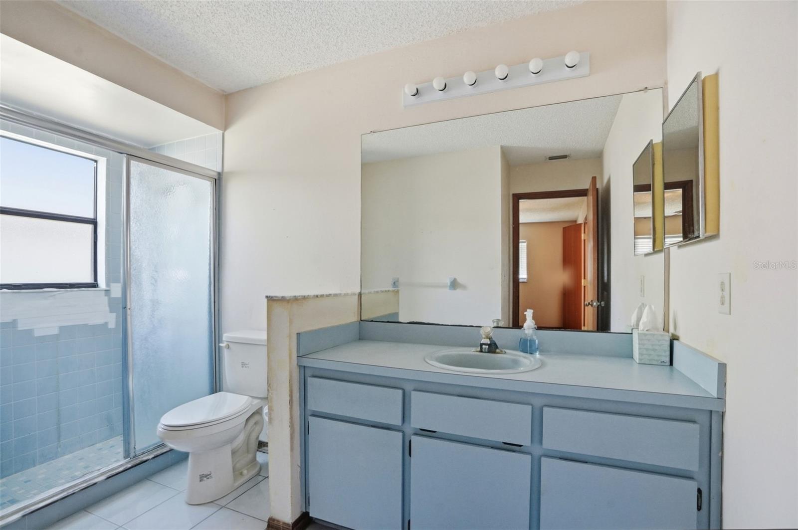 Image 23 of 40 For 7443 Wabash Trail