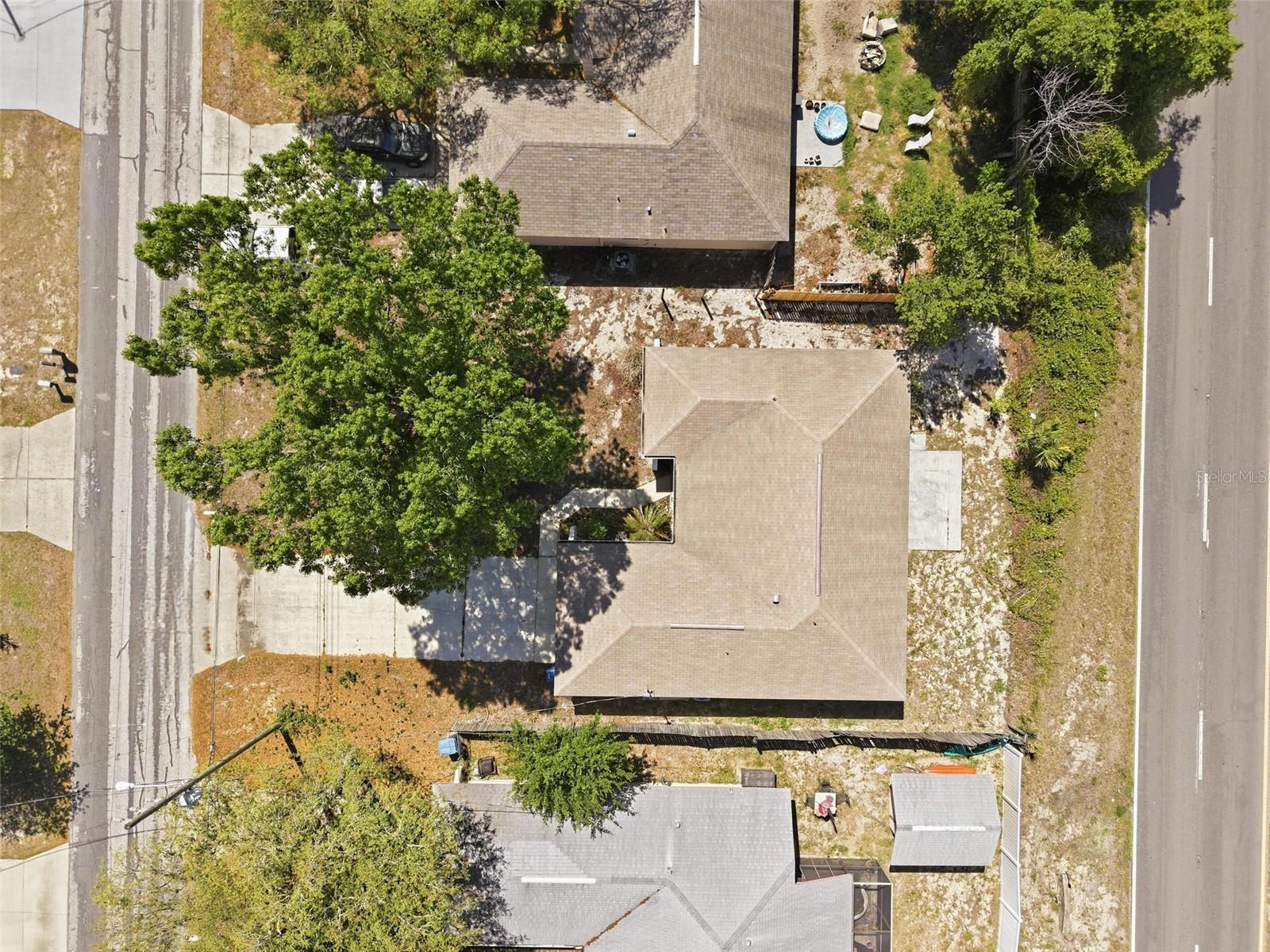 Image 32 of 40 For 7443 Wabash Trail