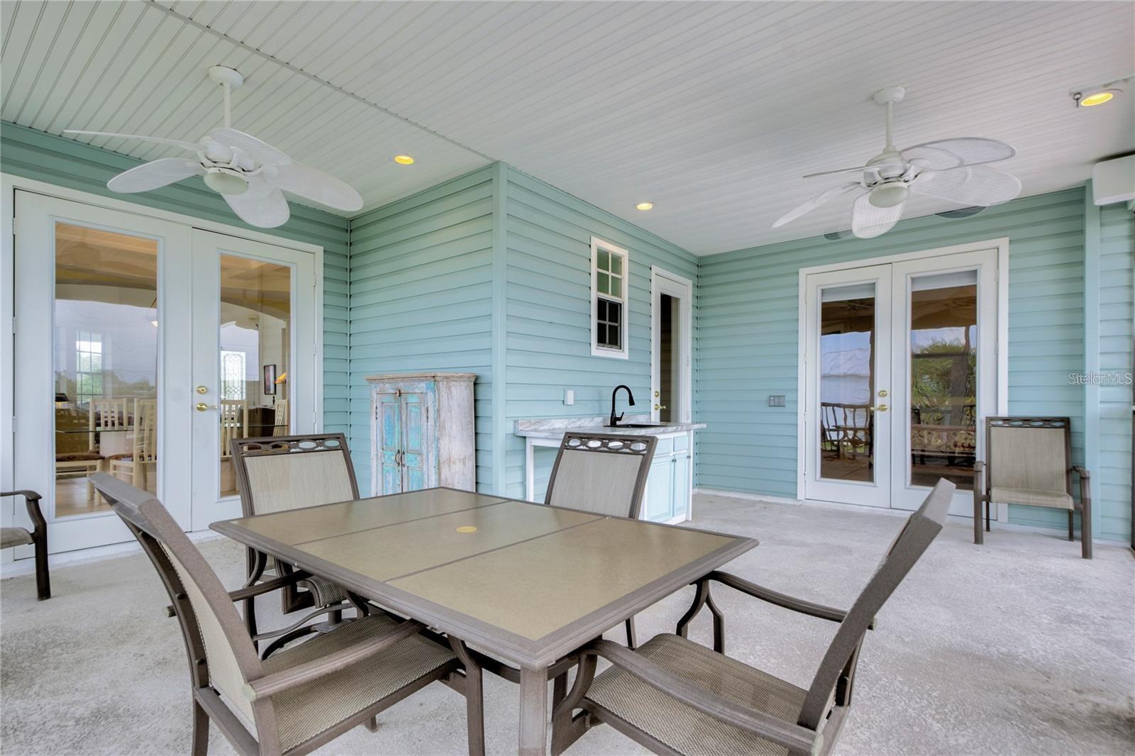 Image 33 of 81 For 7352 Gulf Way