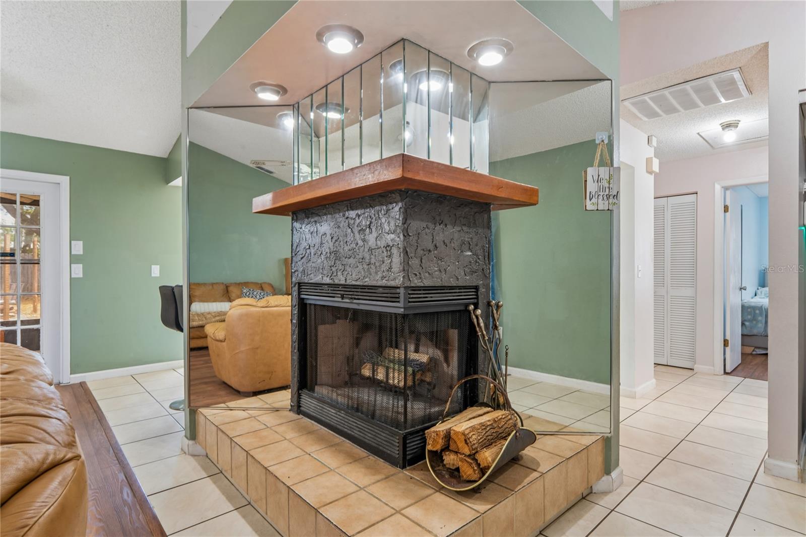 Image 11 of 47 For 7376 Philatelic Drive