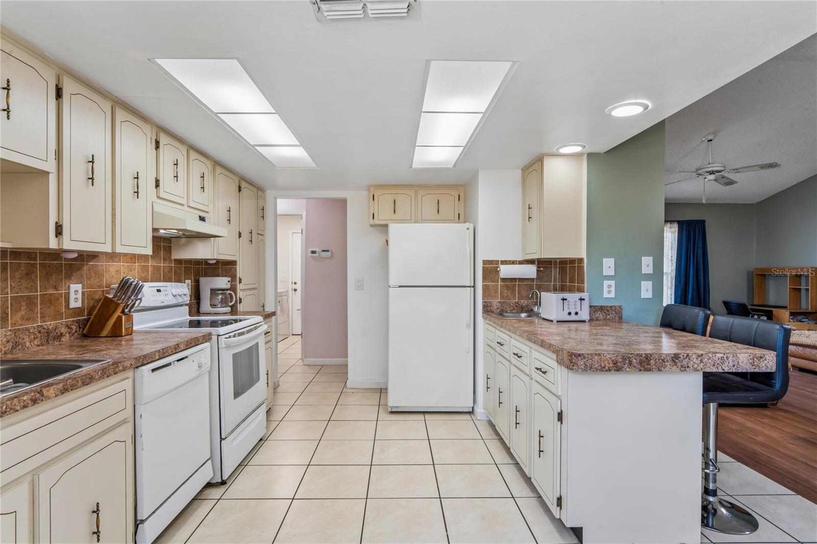 Image 12 of 47 For 7376 Philatelic Drive