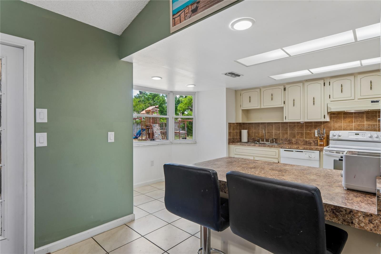 Image 14 of 47 For 7376 Philatelic Drive