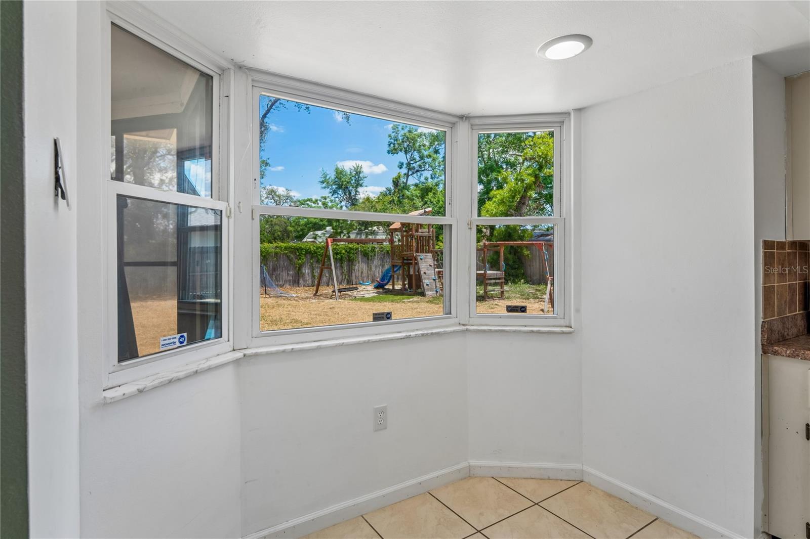 Image 18 of 47 For 7376 Philatelic Drive