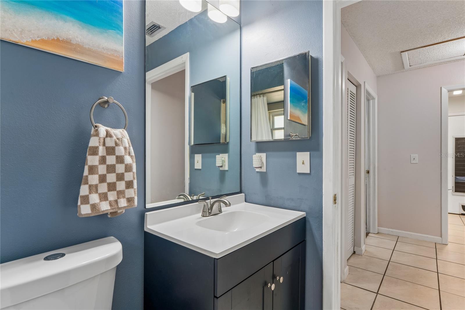 Image 32 of 47 For 7376 Philatelic Drive