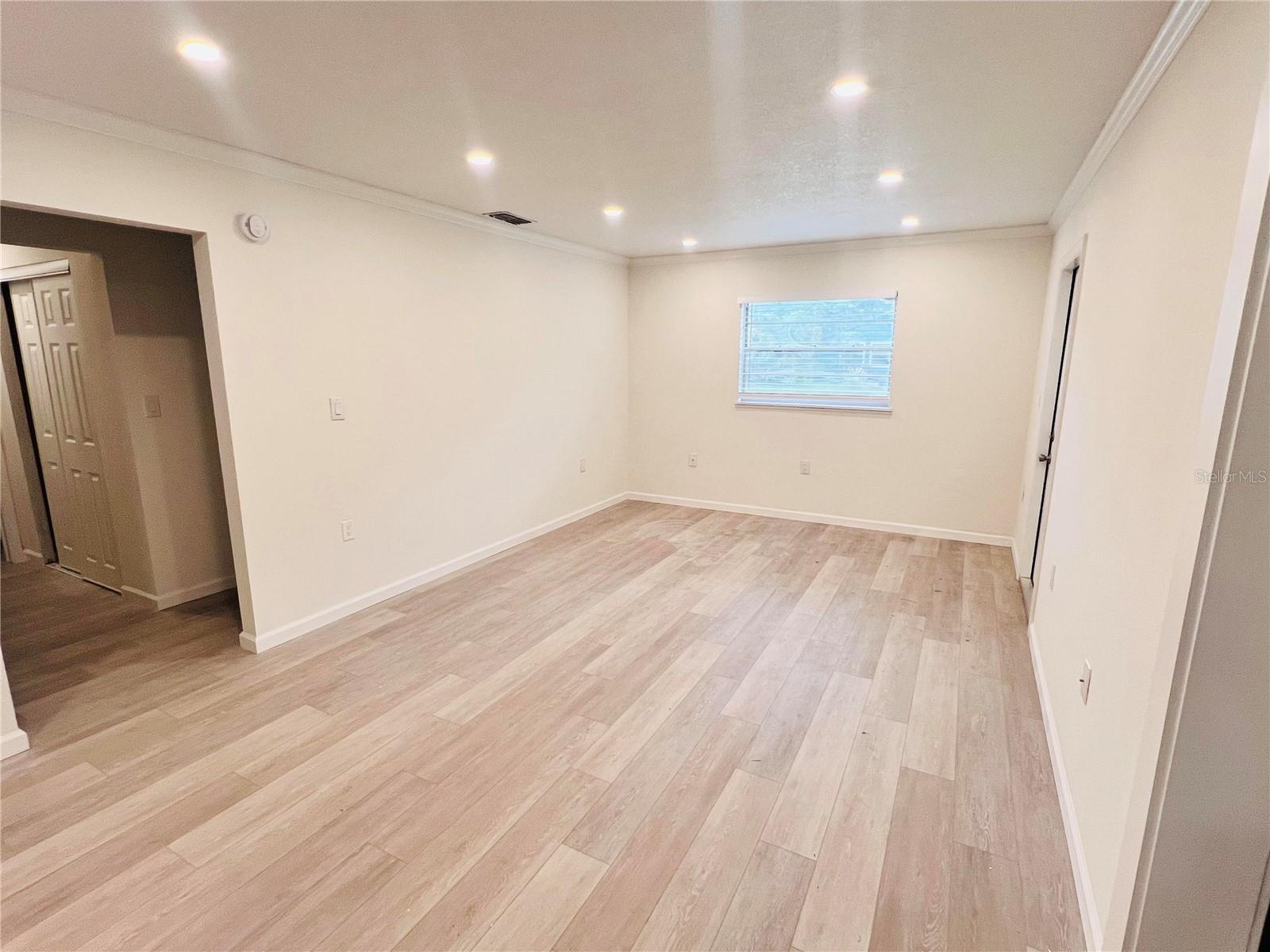 Image 5 of 10 For 5800 Virginia Avenue