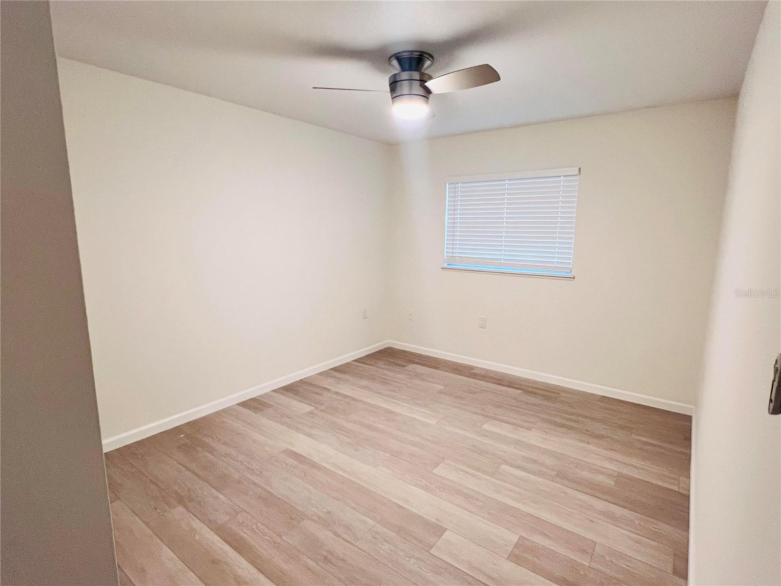 Image 9 of 10 For 5800 Virginia Avenue