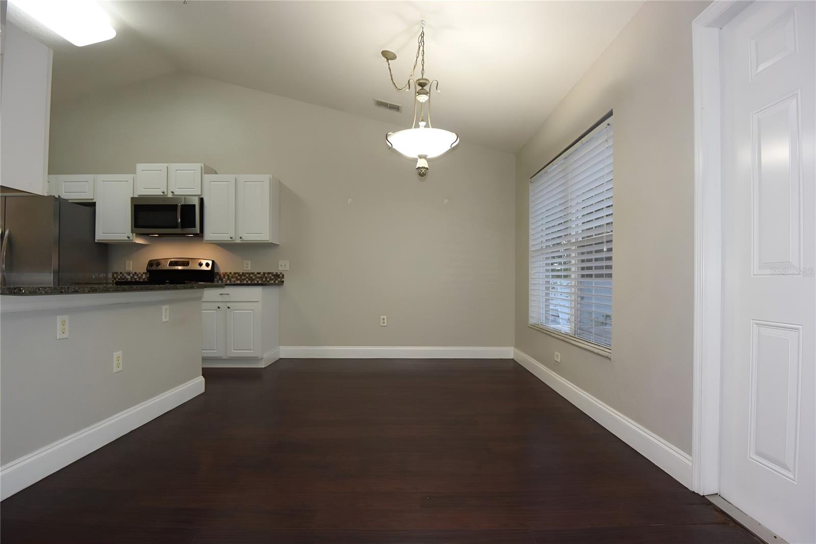 Image 13 of 40 For 12042 Linden Drive