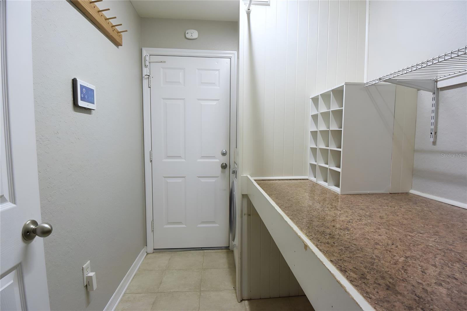 Image 18 of 40 For 12042 Linden Drive