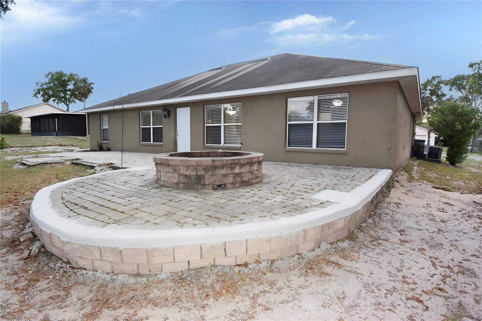 Image 34 of 40 For 12042 Linden Drive