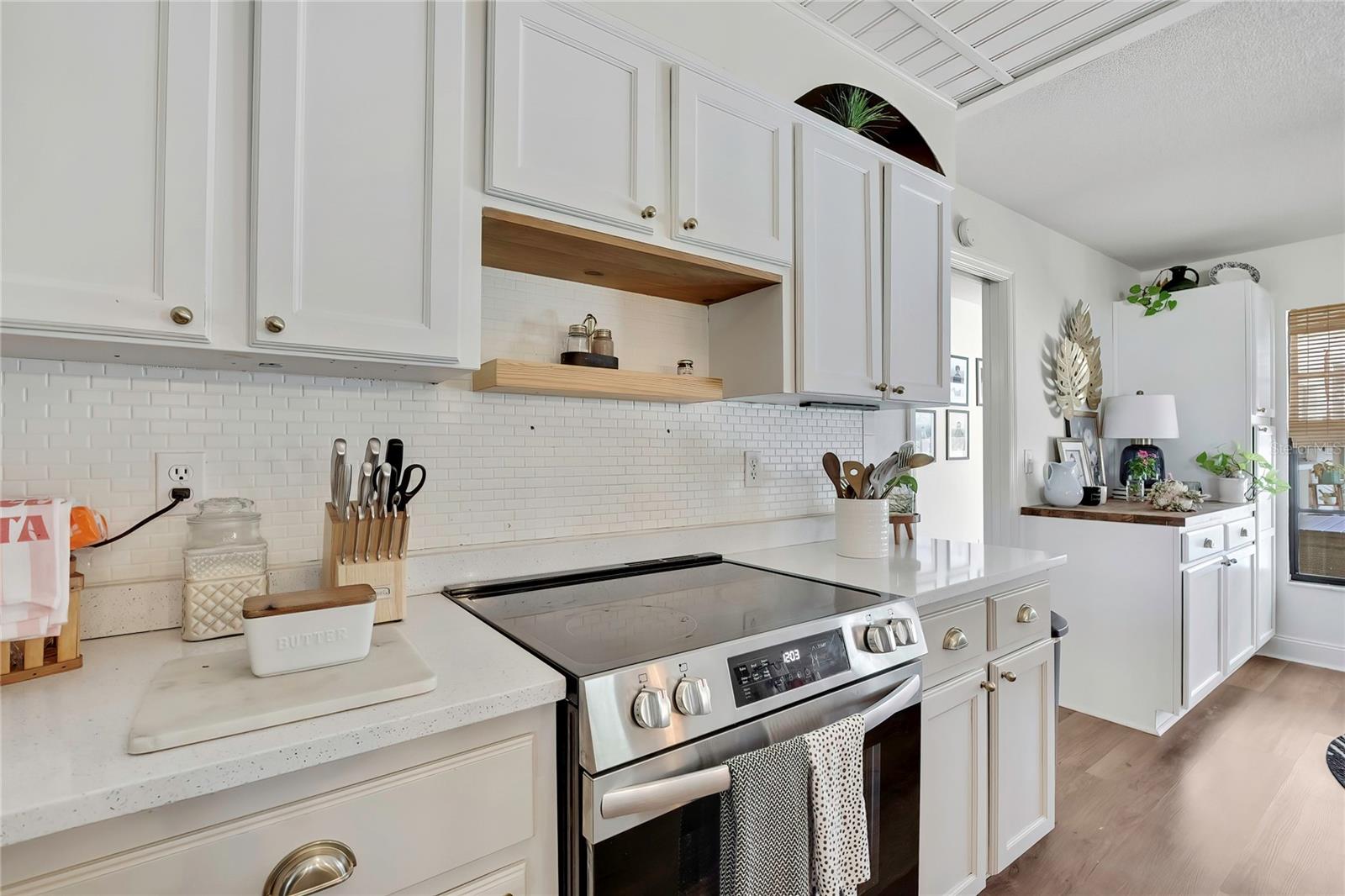 Image 9 of 25 For 14154 Trollman Street