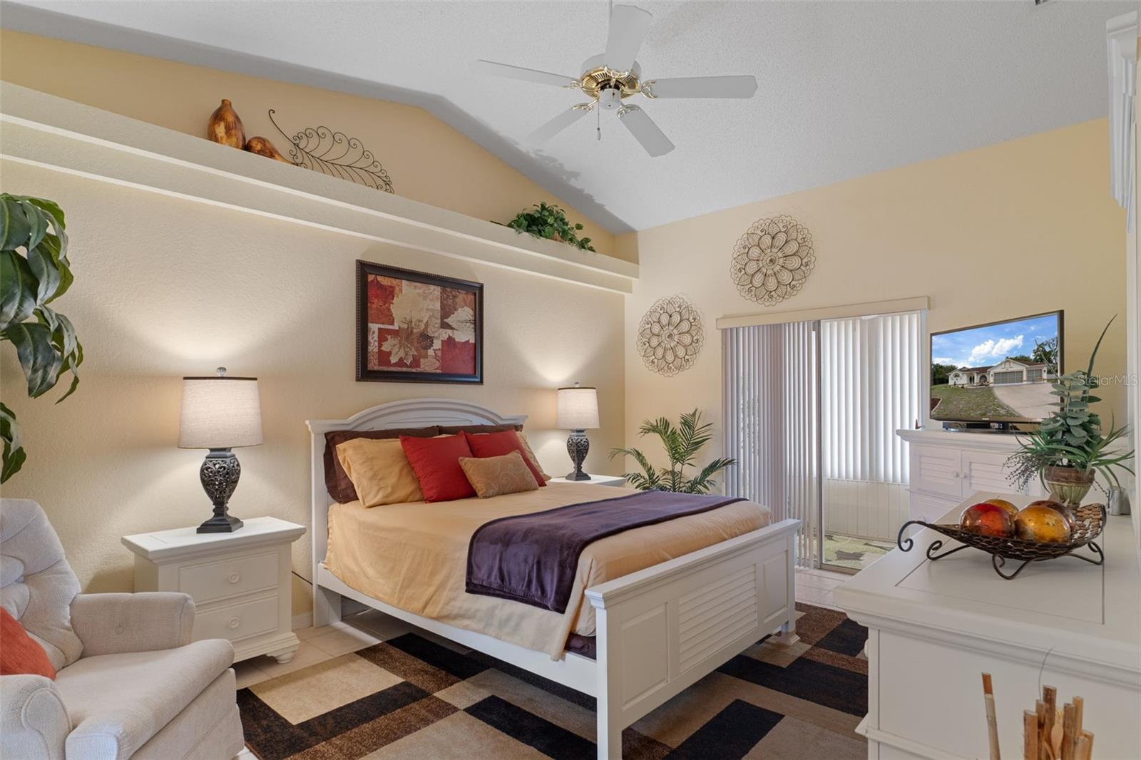 Image 18 of 44 For 6361 Indian Rock Court