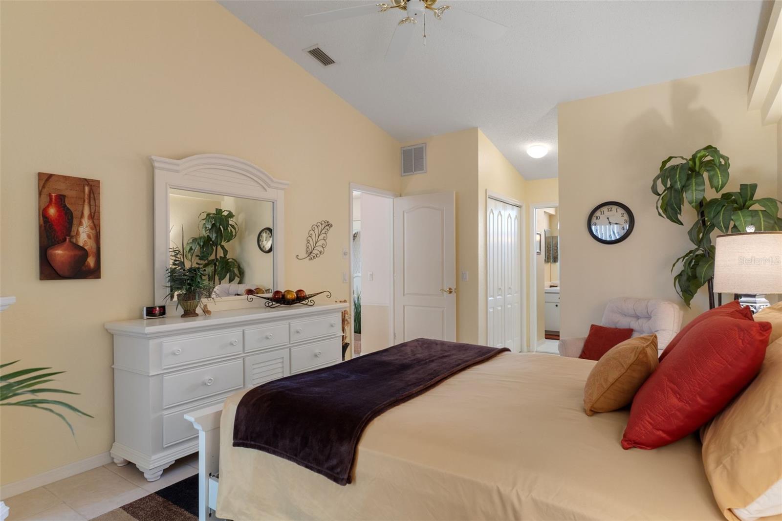 Image 20 of 44 For 6361 Indian Rock Court