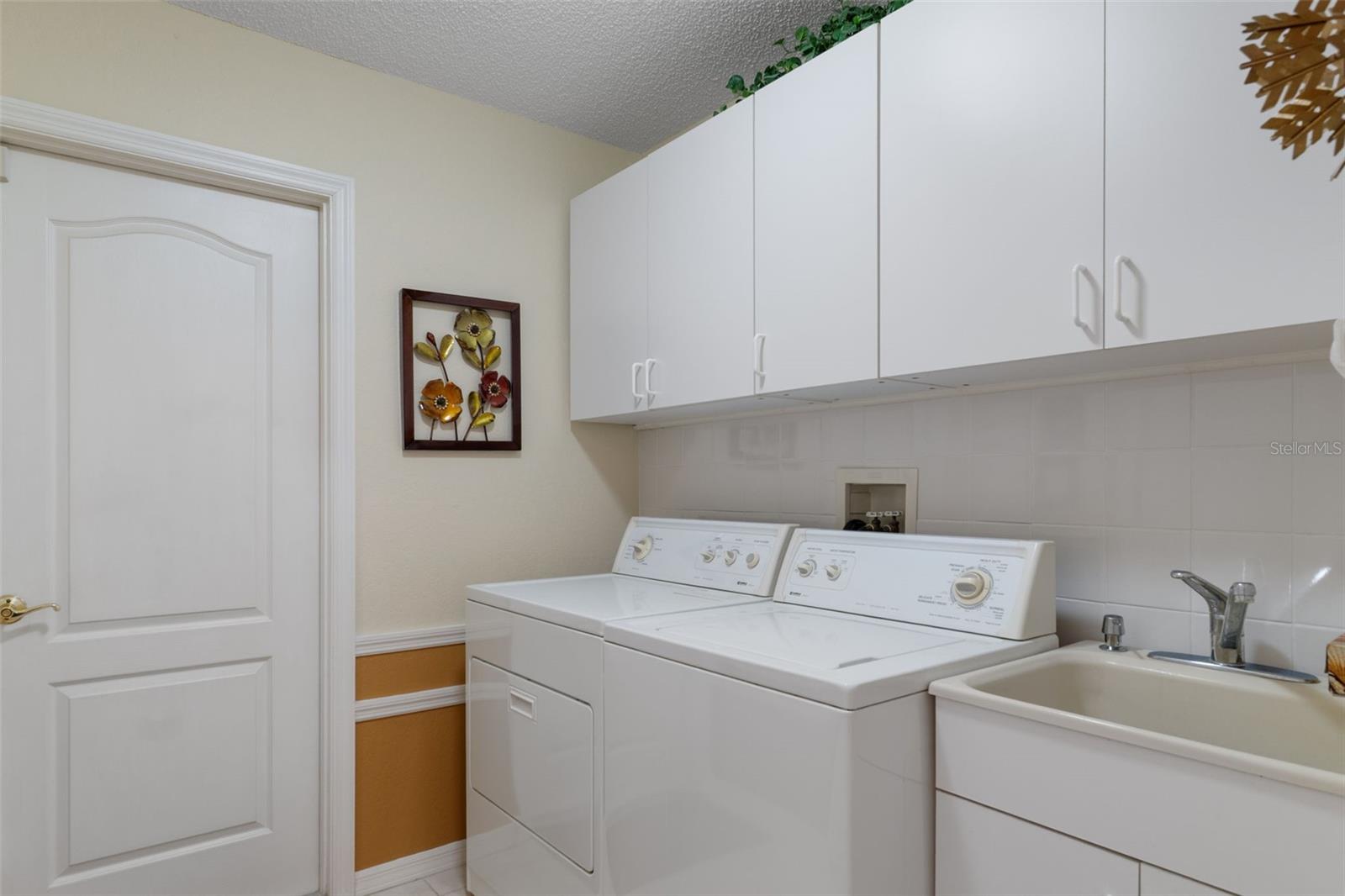 Image 26 of 44 For 6361 Indian Rock Court