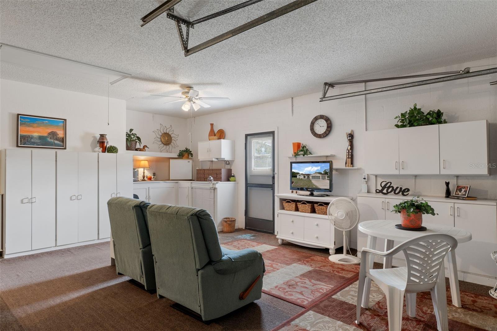 Image 38 of 44 For 6361 Indian Rock Court