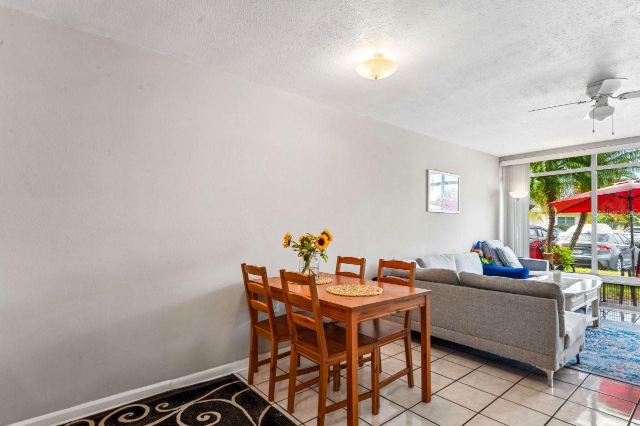 Image 13 of 54 For 4363 Tahitian Gardens Circle B