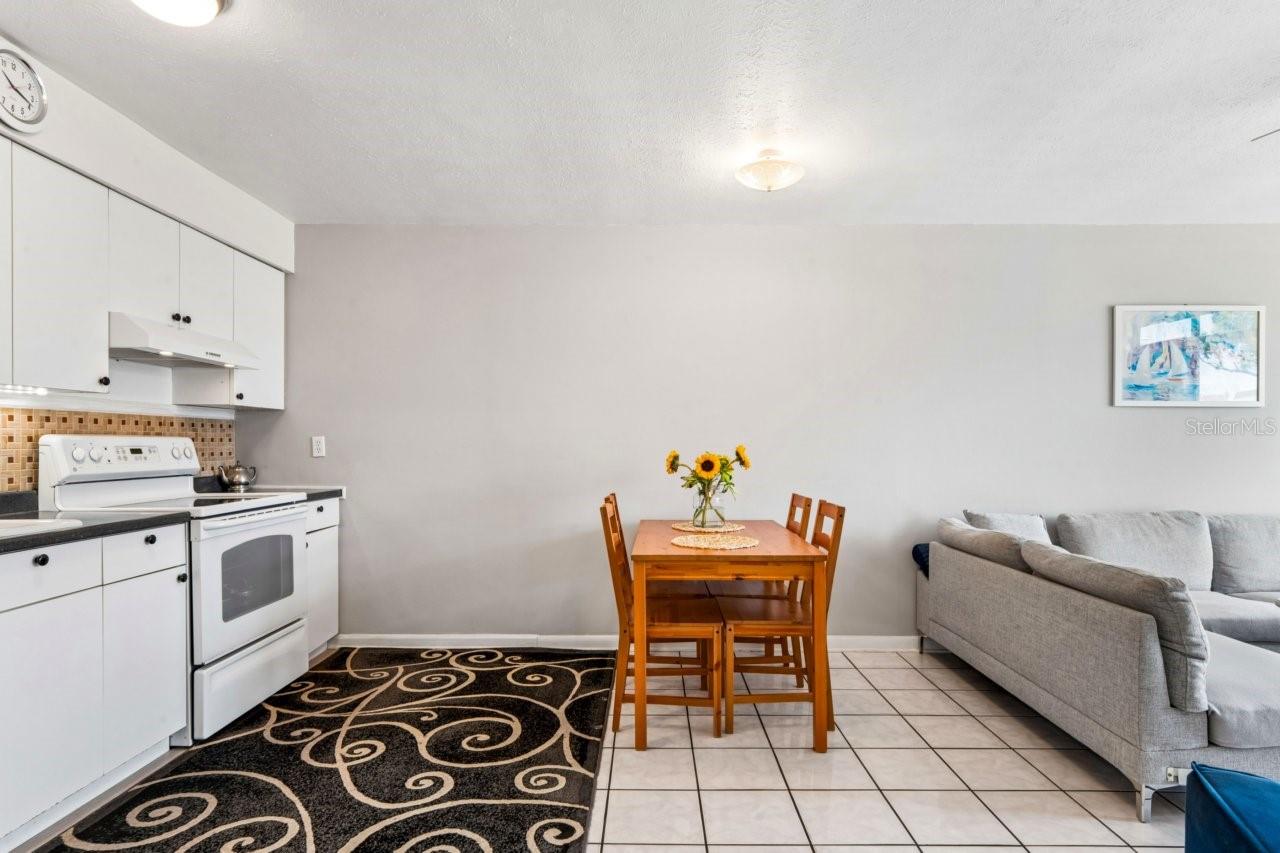 Image 14 of 54 For 4363 Tahitian Gardens Circle B