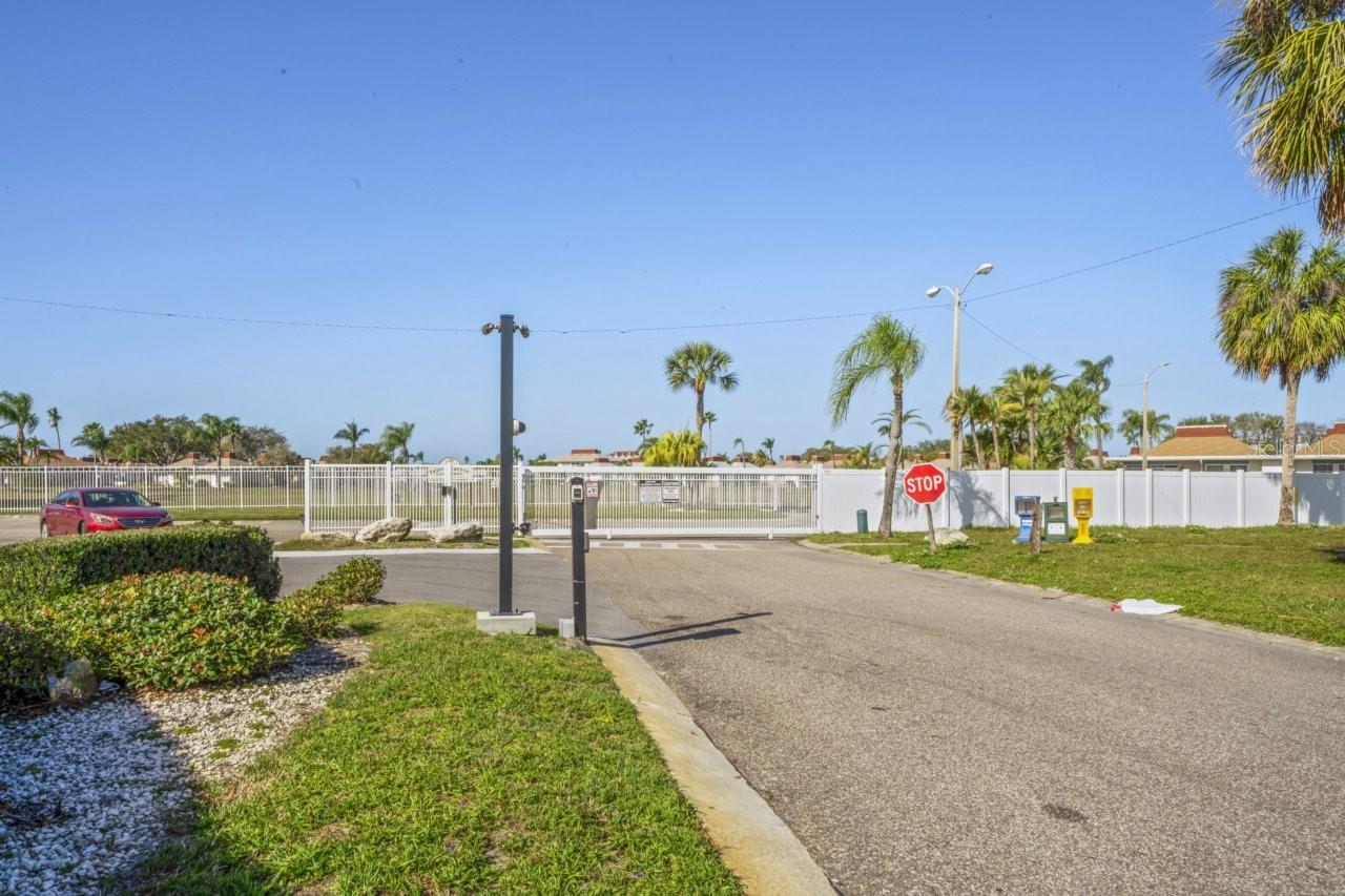 Image 41 of 54 For 4363 Tahitian Gardens Circle B