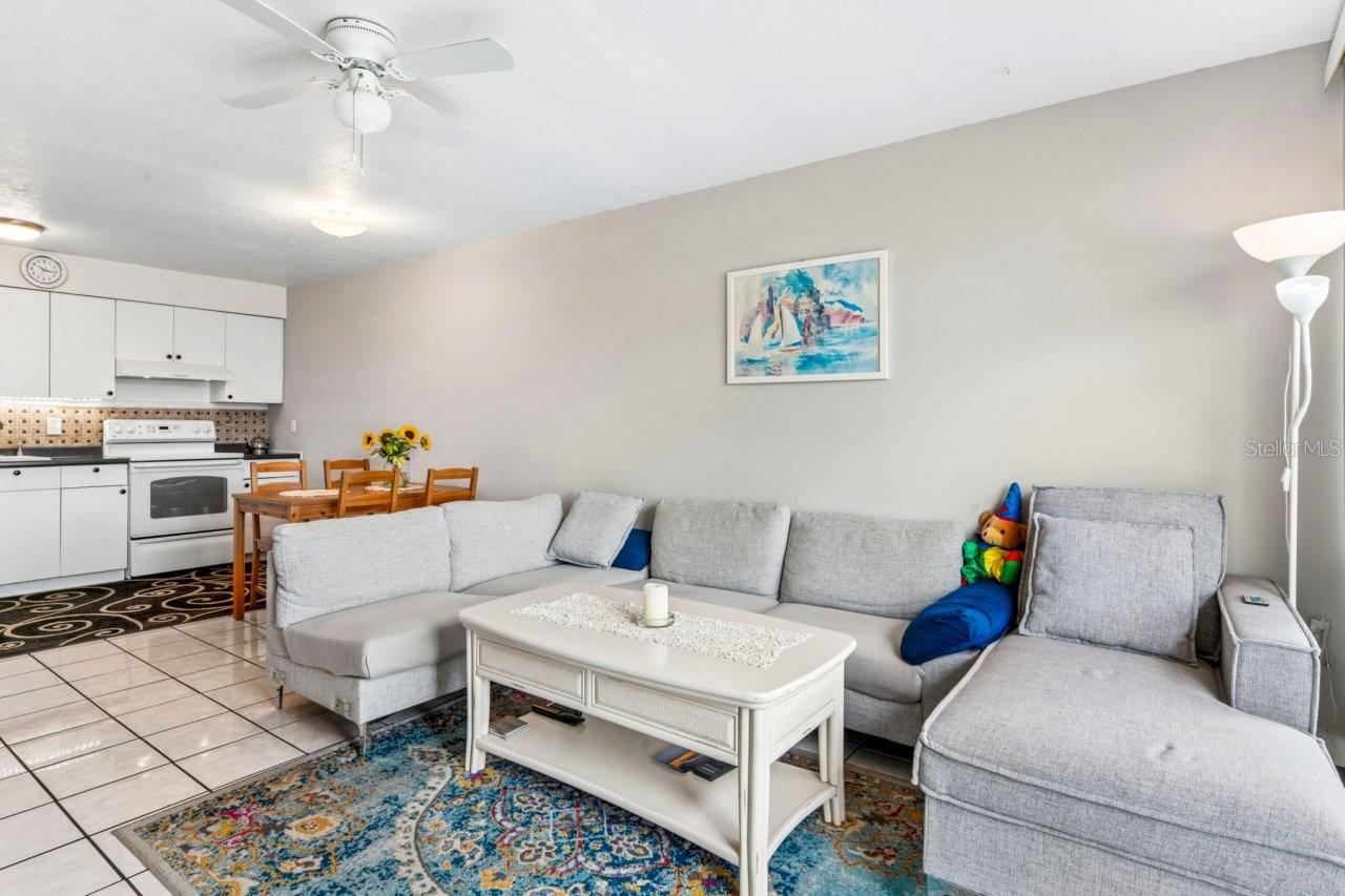 Image 6 of 54 For 4363 Tahitian Gardens Circle B