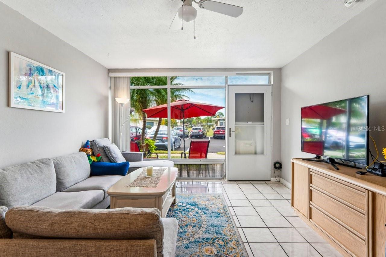 Image 7 of 54 For 4363 Tahitian Gardens Circle B