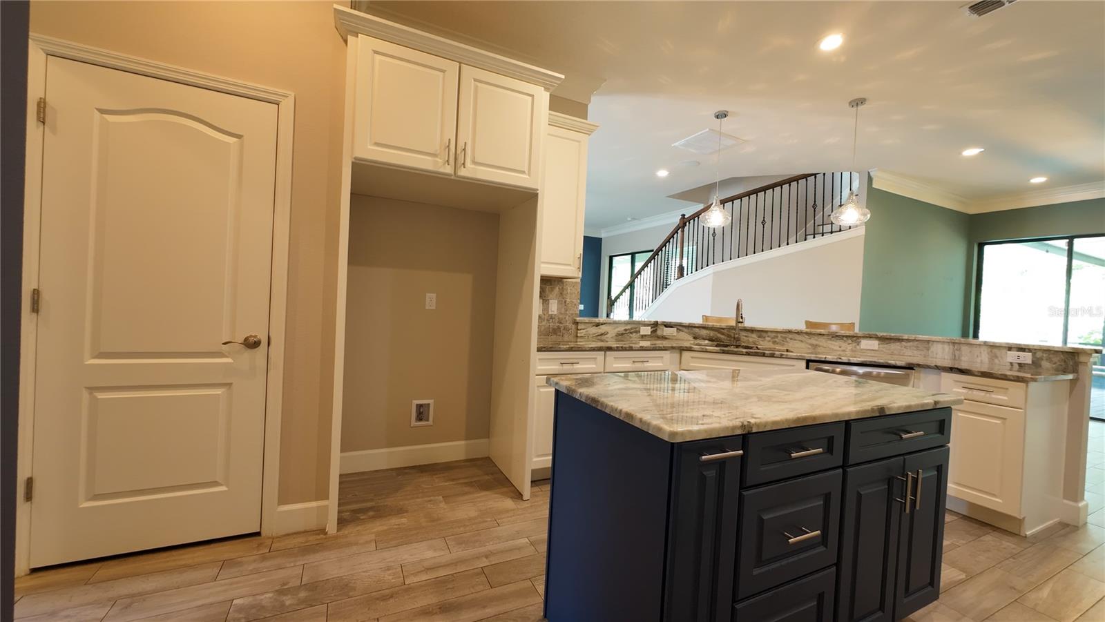 Image 29 of 63 For 2120 Southern Oaks Lane