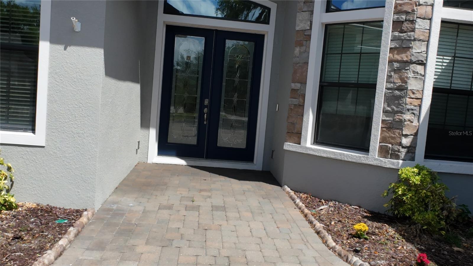 Image 3 of 63 For 2120 Southern Oaks Lane