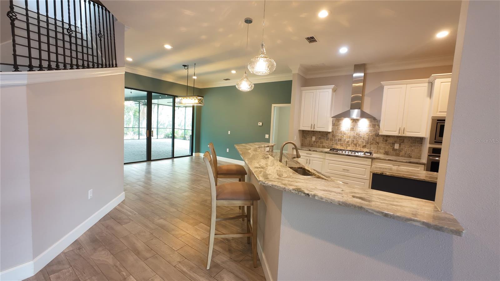 Image 31 of 63 For 2120 Southern Oaks Lane