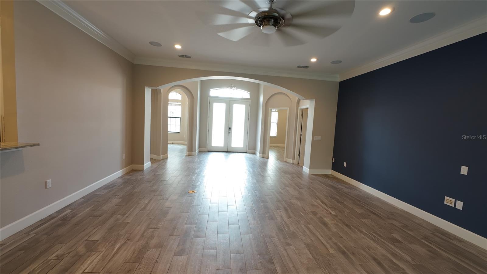 Image 32 of 63 For 2120 Southern Oaks Lane