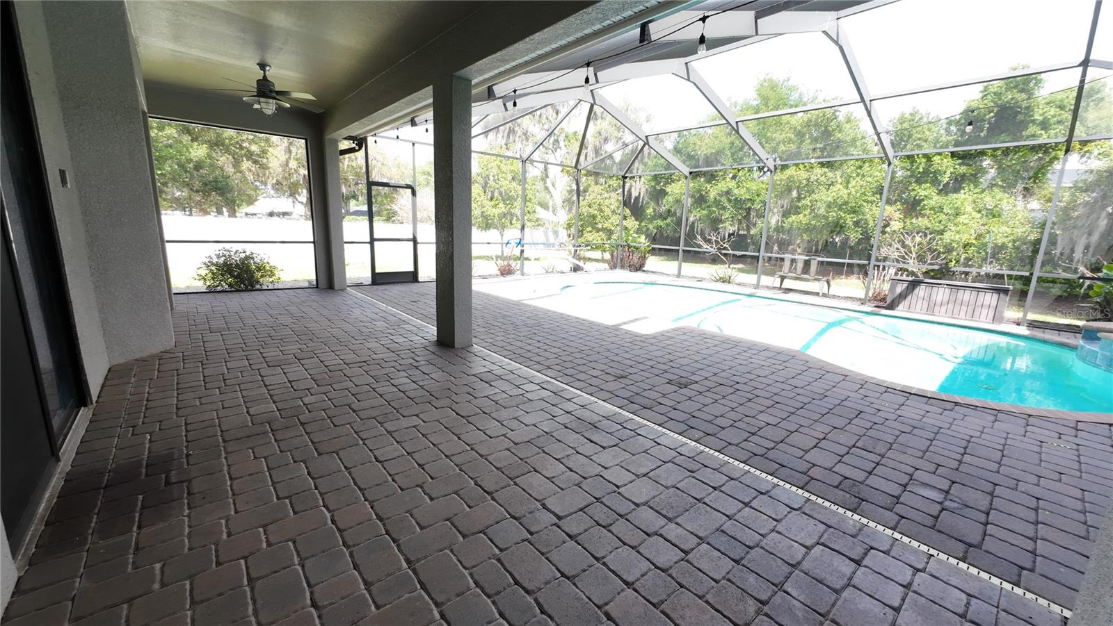 Image 44 of 63 For 2120 Southern Oaks Lane