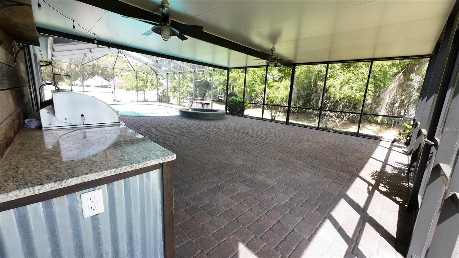 Image 47 of 63 For 2120 Southern Oaks Lane