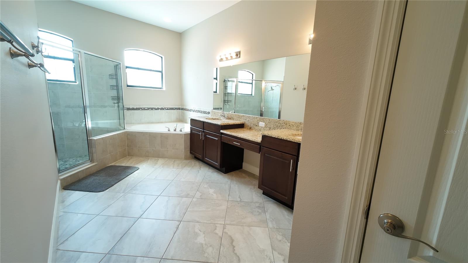 Image 48 of 63 For 2120 Southern Oaks Lane