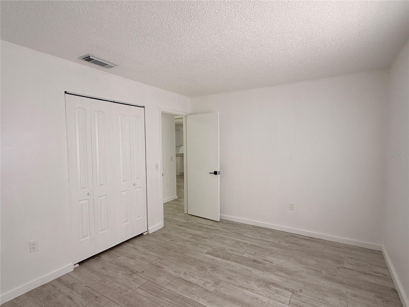 Image 12 of 21 For 13186 Thrush Street