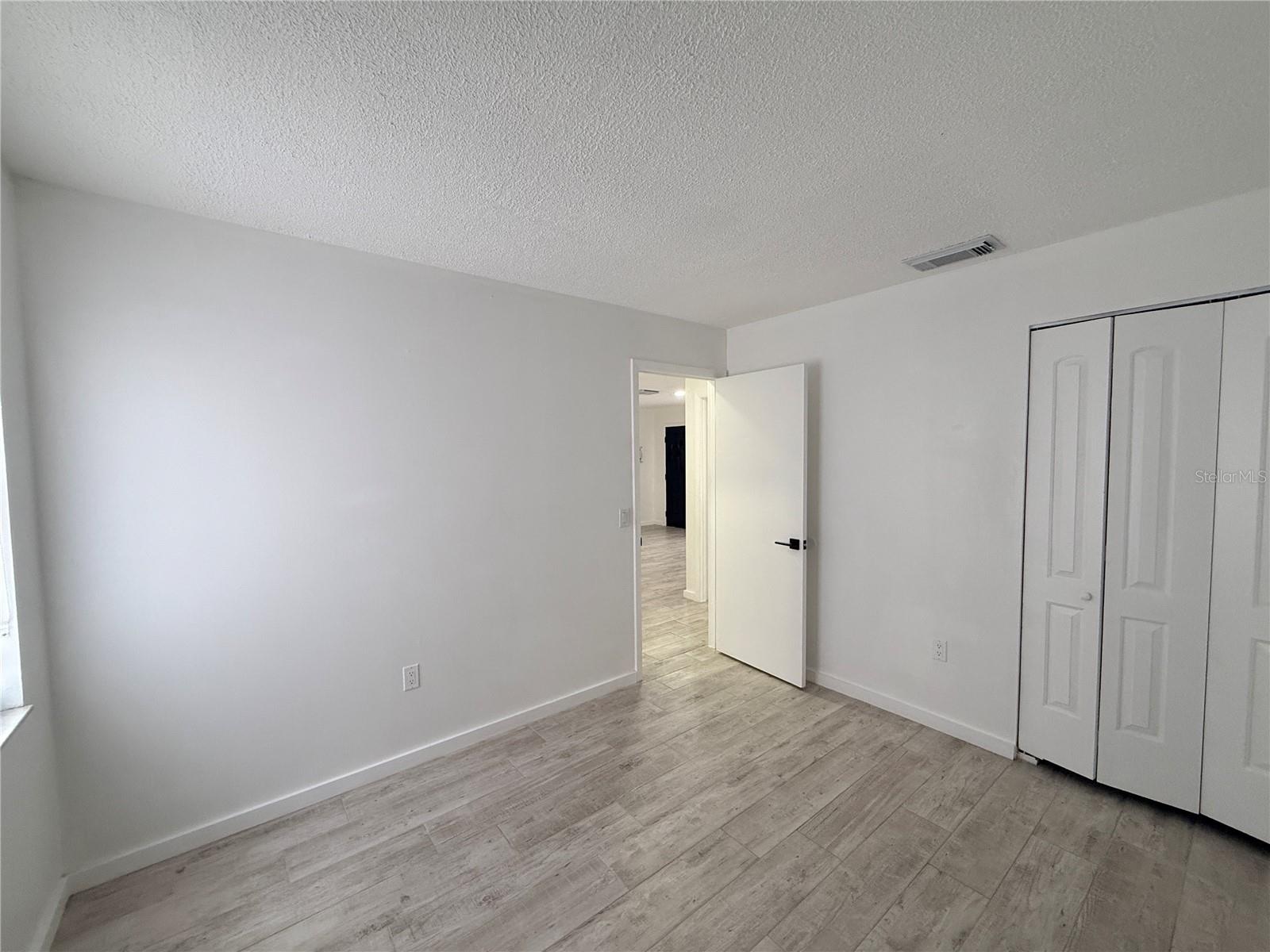 Image 14 of 21 For 13186 Thrush Street