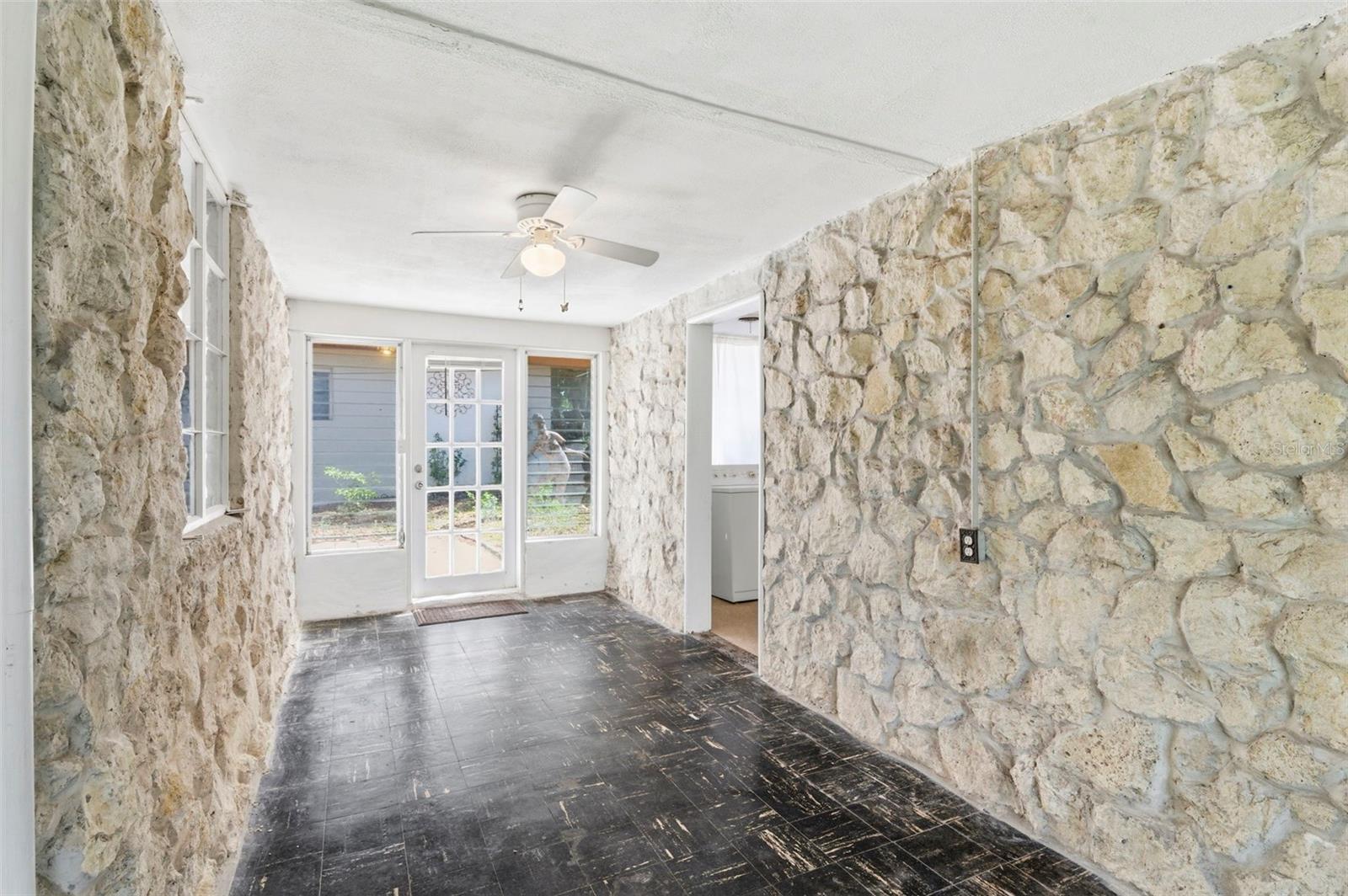 Image 11 of 61 For 5651 Monroe Street