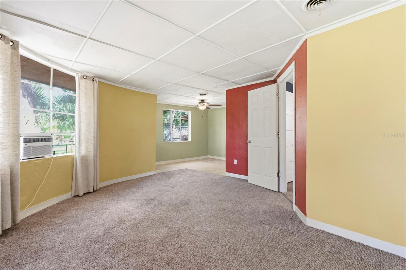 Image 12 of 61 For 5651 Monroe Street
