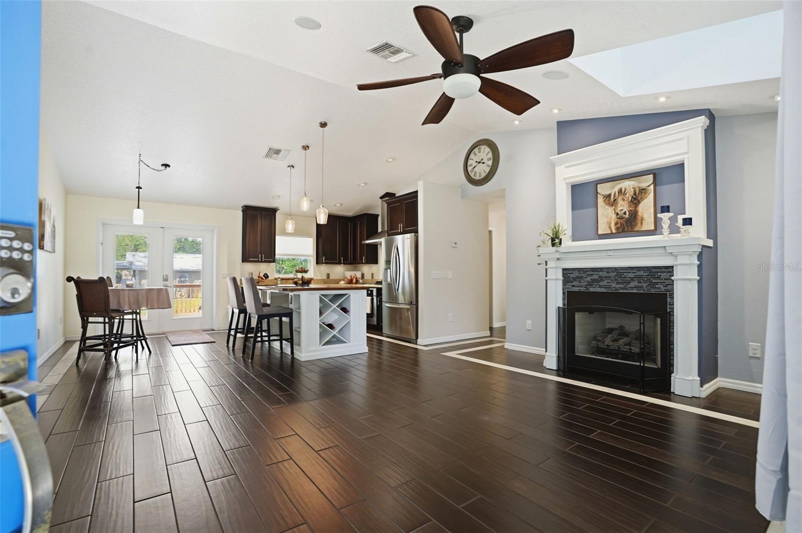 Image 10 of 99 For 7037 Cr 625  