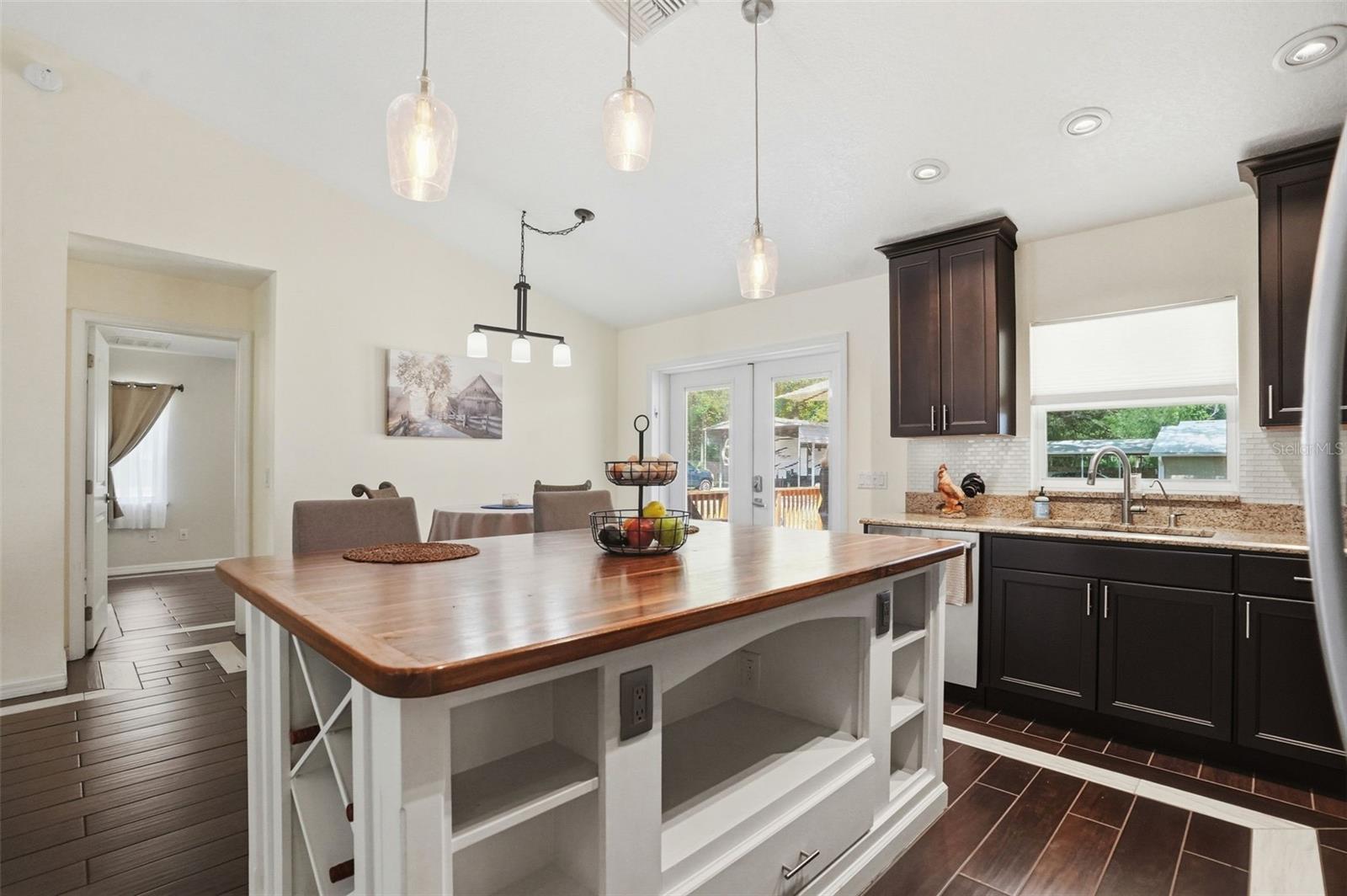 Image 29 of 99 For 7037 Cr 625  