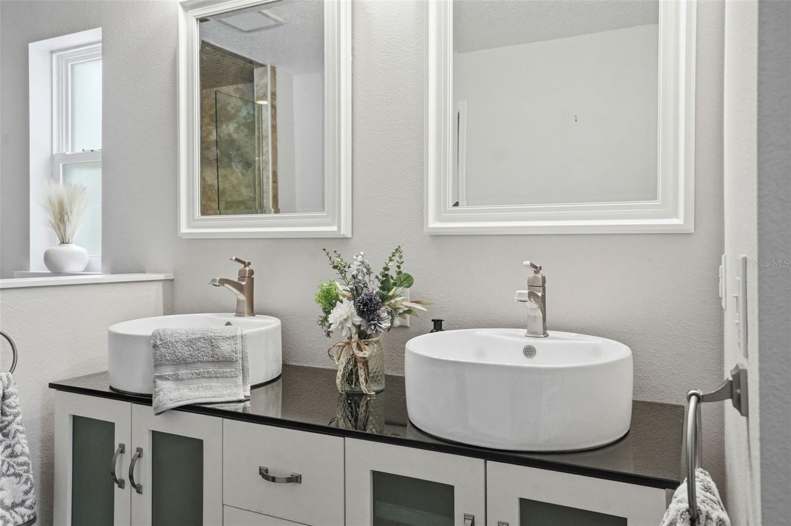 Image 38 of 99 For 7037 Cr 625  