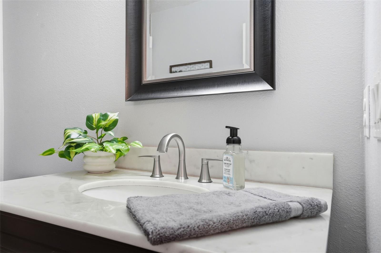 Image 47 of 99 For 7037 Cr 625  