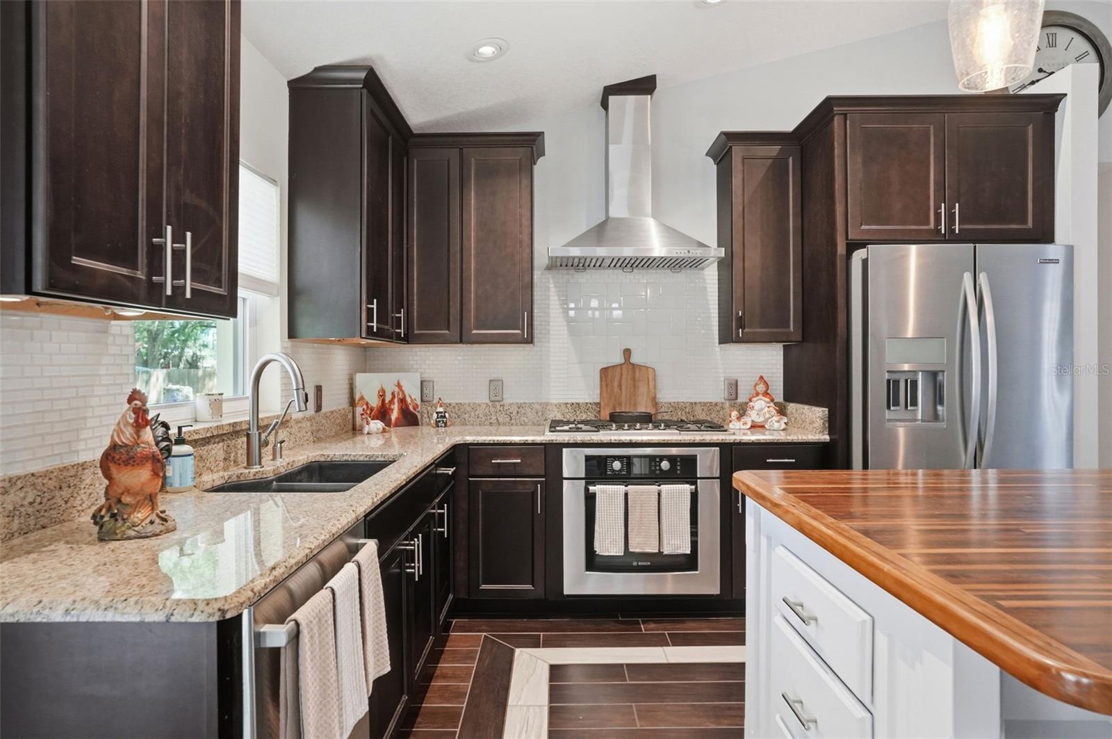 Image 5 of 99 For 7037 Cr 625  