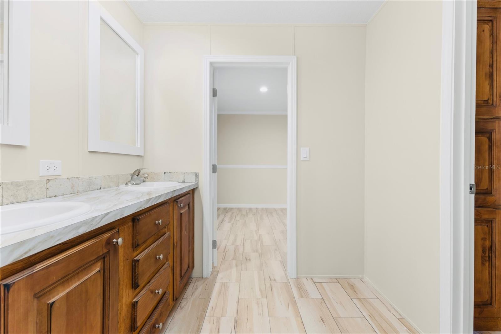 Image 15 of 19 For 20774 78th Trace