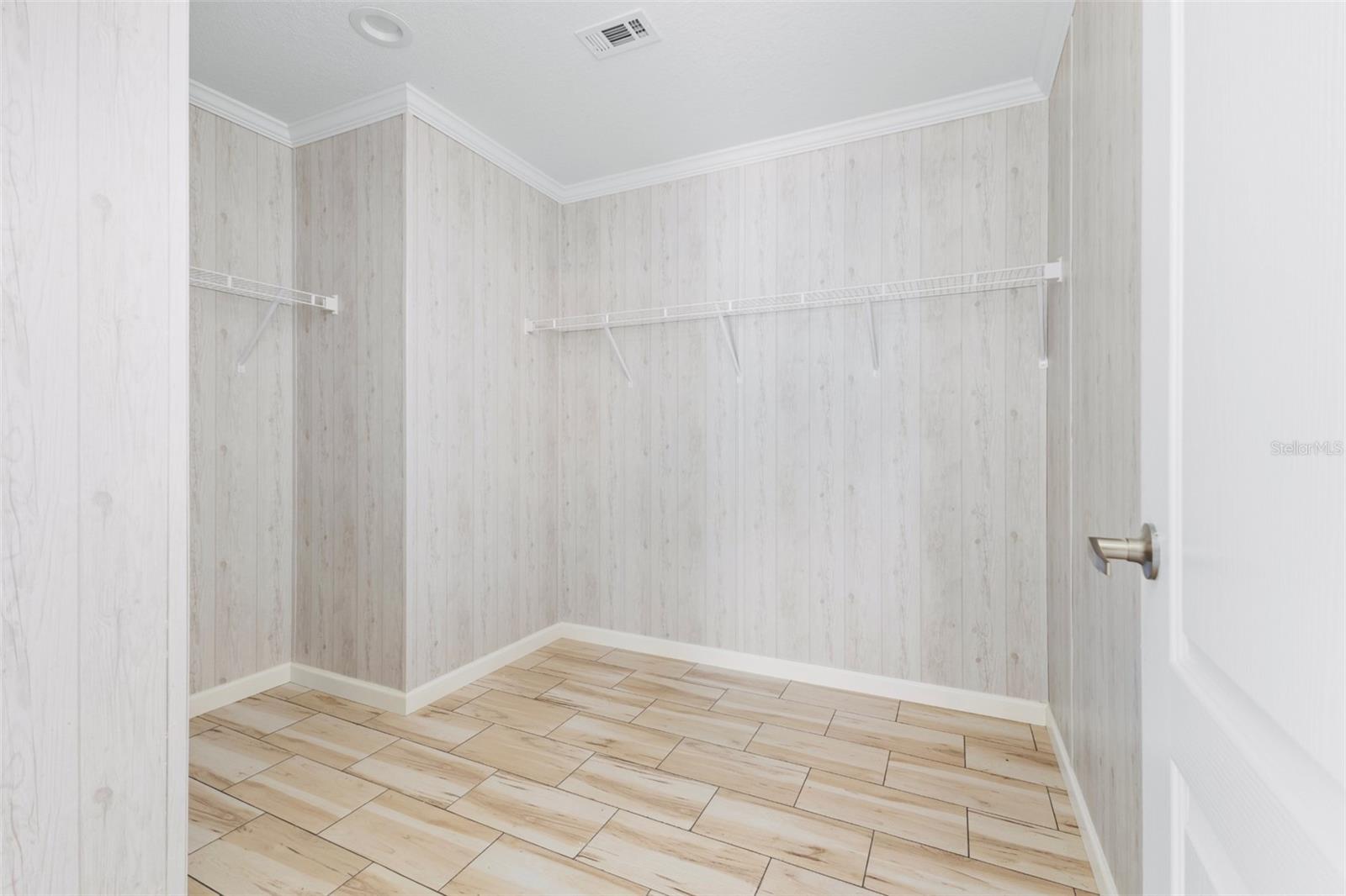 Image 18 of 19 For 20774 78th Trace