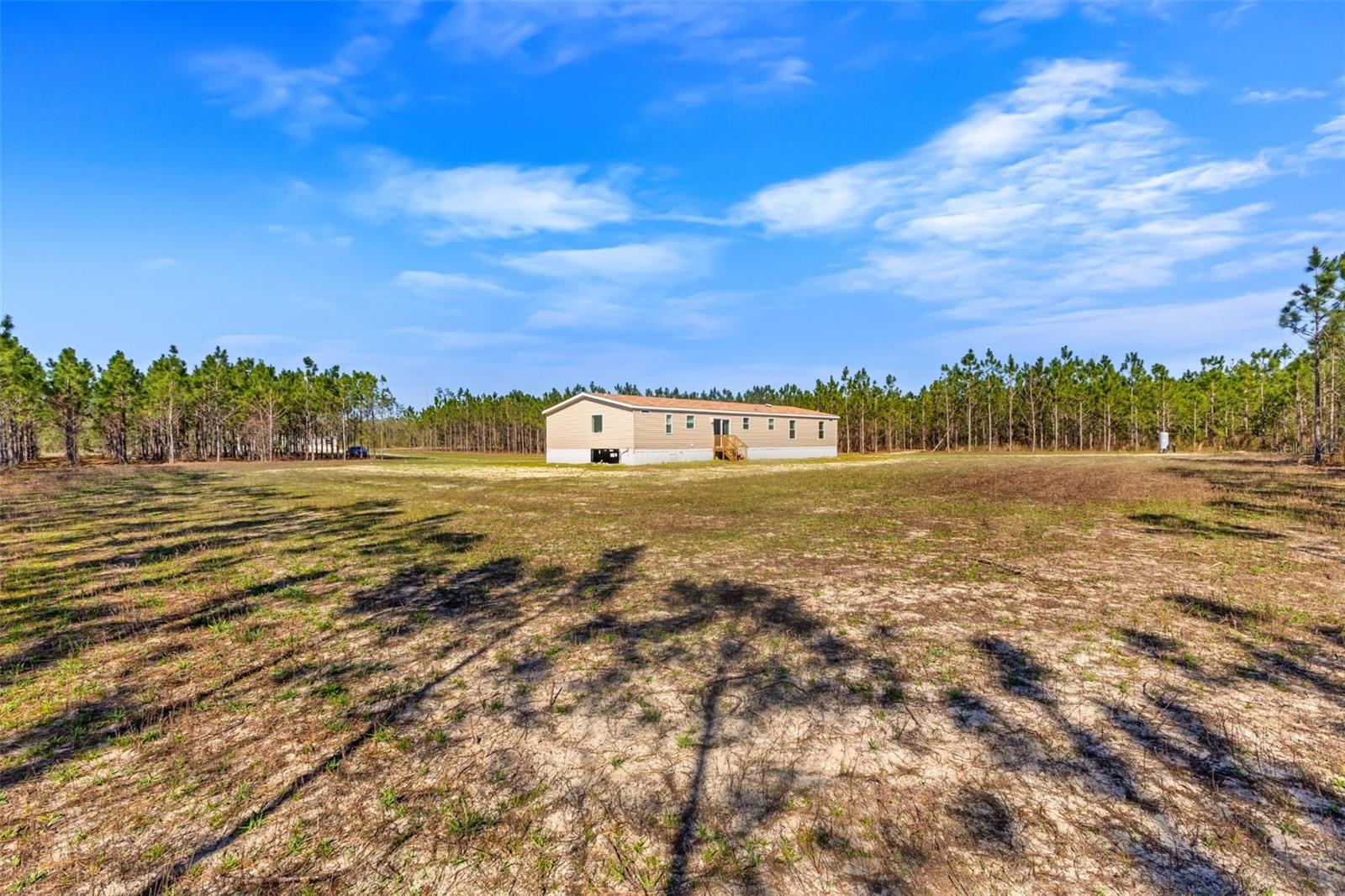 Image 4 of 19 For 20774 78th Trace