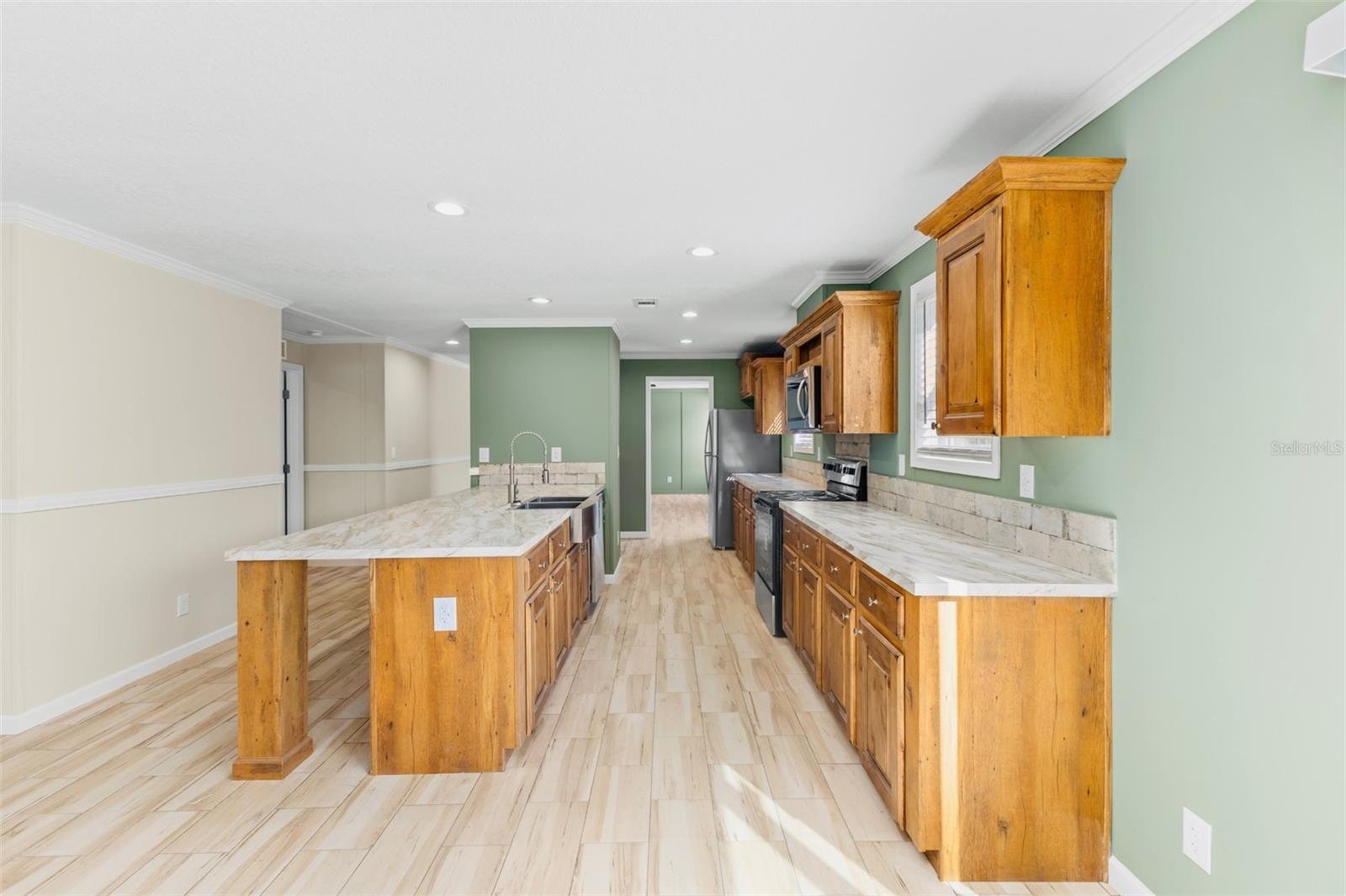 Image 6 of 19 For 20774 78th Trace